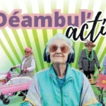 Image colorée indiquant déambul'action avec des personnes âgées souriantes